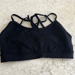 Black sports bra
